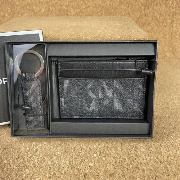 Michael Kors Men's Slim Card Holder with Key Ring Pocket Size - Picture 4 of 12